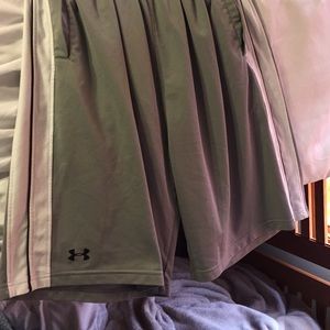 men’s Under Armour shorts